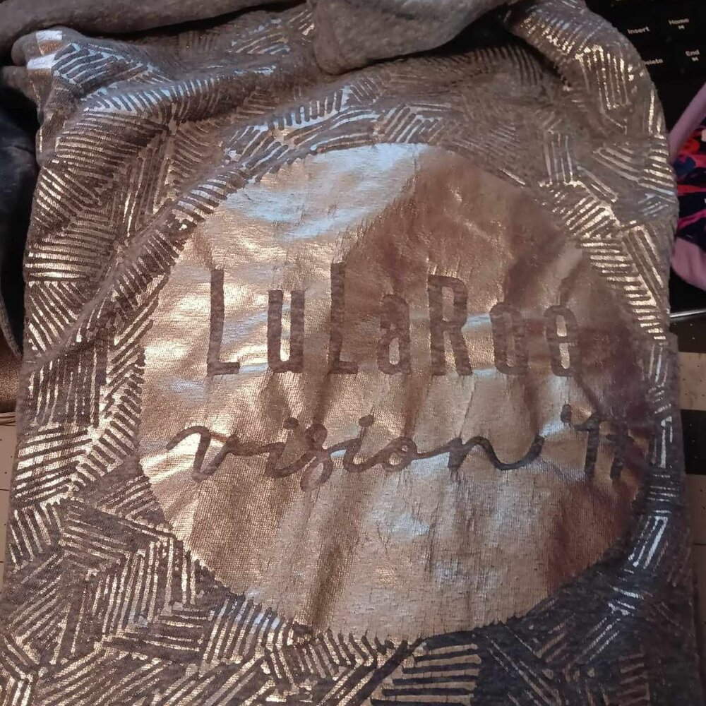 Lularoe womens top {tshirt} 2xl gray